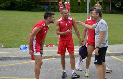 EXCLUSIV El e marea surpriză a lui Contra pentru sezonul viitor » Un jucător al lui Dinamo a impresionat în cantonamentul din Slovenia