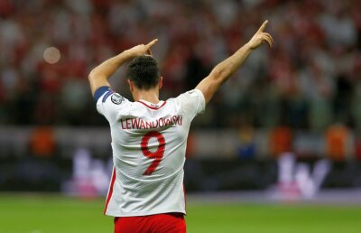 Cum vor să profite Chelsea şi United de conflictul dintre Lewandowski şi Bayern pentru a-l aduce în Premier League