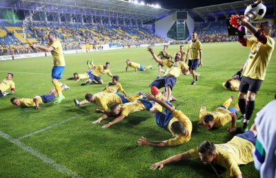 GALERIE FOTO Granzii s-au întors! 5 echipe de tradiție au promovat în weekend în "C"