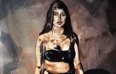 FOTO O specialistă în machiaj a făcut o femeie să semene cu un personaj din tablouri