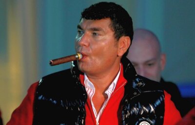 Azi a avut loc un nou termen în dosarul în care Borcea și frații Becali sunt acuzați de dare de mită » Fostul boss dinamovist, tuns, vopsit și pensat