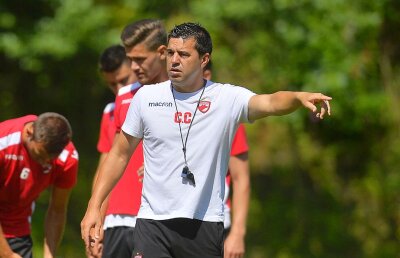 Invenția lui Contra în ultimul amical: "Acum am descoperit că poate juca foarte bine ca atacant". Așteaptă încă două transferuri