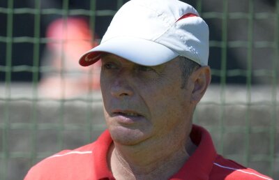 EXCLUSIV Rednic a făcut o ofertă pentru jucătorul Luanei » Negoiță l-a lăsat fără replică pe antrenor!