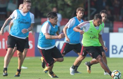 Chinezii de la AC Milan transferă pe bandă rulantă » Un fundaș dreapta este a 7-a achiziție! Cum va arăta echipa