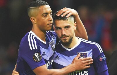 Conflictul de la distanță continuă între Nicolae Stanciu și Alin Stoica: "Eu știu că sunt legendă în Belgia"