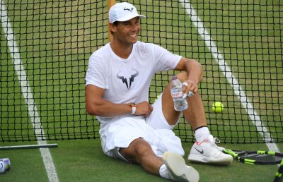 VIDEO Moment amuzant, dar dureros cu Nadal în prim plan, înainte de meciul cu Muller de la Wimbledon 