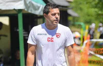 Schimbul de jucători dintre Dinamo și CFR a fost ideea lui Contra: "Am stat zilnic la cafea cu Dan Petrescu"