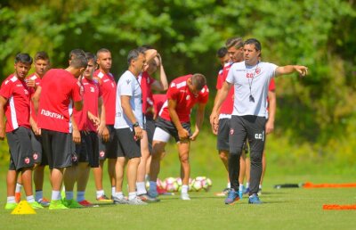 Dinamo pregătește noul transfer: "Diseară vine în România și mâine face vizita medicală"