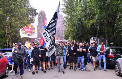 FOTO Terenul 5 se transformă pentru CSA Steaua. Imagini surprinse astăzi » Iovan povestește ce cerere specială au avut fanii