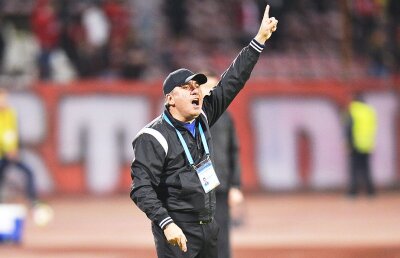 Hagi și visul său neîmplinit de a juca în Premier League: "Îl voi lăsa pe Ianis să facă asta" » A dezvăluit care au fost modelele care l-au inspirat: "Vreau să concurez cu Pep"