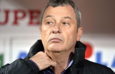 FOTO Războiul dintre Vali Lazăr și Rednic ia amploare! Cum a fost trolat fostul antrenor de la Dinamo pe Instagram de un nou personaj