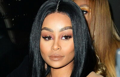 FOTO Blac Chyna, o nouă apariție controversată. A îmbrăcat cei mai mulați pantaloni scurți