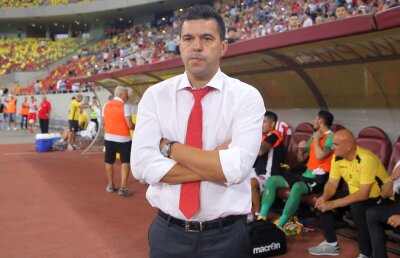 3 aspecte importante evidențiate de Contra la conferință: discursul de la pauză, jucătorul care n-a mai apucat să intre și cum au fost "câinii" surclasați la un capitol esențial 