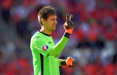 Lipici la români » Tătărușanu devine al șaptelea jucător pregătit de Claudio Ranieri