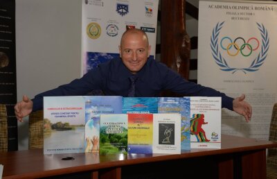 INTERVIU Unul dintre autorii manualului de educație fizică: "Dacă îl citesc 20% dintre copii, ca pe manualul de matematică, sunt mulțumit!"