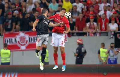 Dinamo cea din patru zări » Ei sunt cei 100 de jucători străini folosiți de "câini" până acum în Liga 1