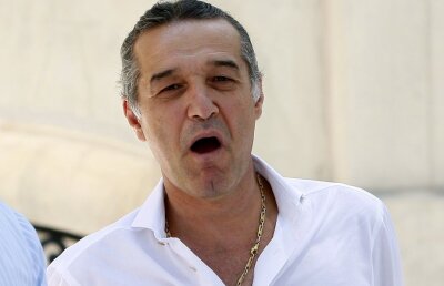 Război între patroni! N-a mai rezistat și l-a atacat pe Becali: "I-am văzut conferința de la palat, cu icoane și balauri. E pe altă lume, nu știe ce vorbește!"