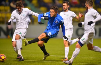 A decis campioana Ligii 1, apoi mama sa l-a sfătuit să nu semneze noul contract: "Nu ne-am înțeles"