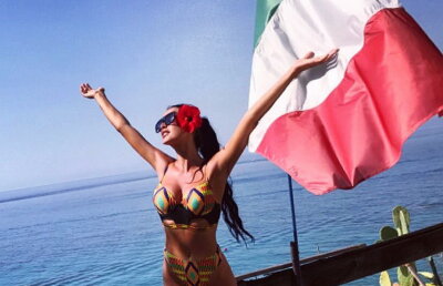 FOTO Daniela Crudu i-a înnebunit pe italieni. Uite cum s-a afișat în vacanță!