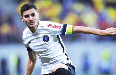 După Nedelcu, Dică e sfătuit să-l reprofileze și pe Benzar: "Nu dă randament așa"