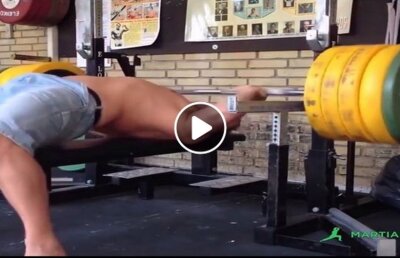 Un VIDEO înfiorător! Om versus greutăți: accidente teribile la sală 