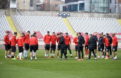 INTERVIU Salvat de plecarea lui Albin: ”Sper să profit. Când a venit uruguayanul, Contra mi-a zis că sunt alți fotbaliști pe care se bazează” 