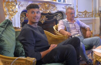 GALERIE FOTO/UPDATE Florinel Coman a fost prezentat oficial la palat: "Am ținut cu Dinamo!" » Primele imagini după transferul la FCSB