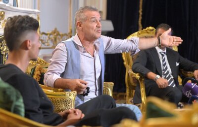 Becali l-a lăsat pe Florinel Coman și a început războiul cu Dan Petrescu: "Convenția lui să vină în România era ca Steaua să fie furată. La meciul direct, îi dăm cap și pajură!" :D