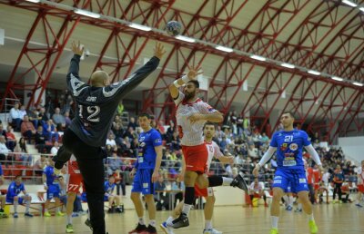 Primul trofeu e pregătit » Mâine e meci tare în Supercupa României la handbal masculin