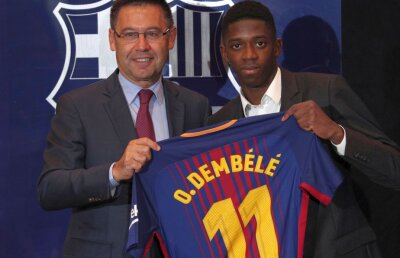 FOTO + VIDEO Dembele a surprins asistența la semnarea actelor cu Barcelona