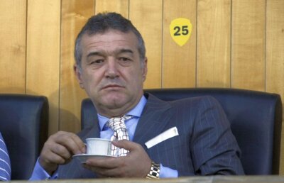 OUT de la FCSB! Gigi Becali a anunțat jucătorii care pleacă de la echipă: "De ei doi vreau să scap"