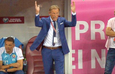 Unul dintre posibilii înlocuitori ai lui Daum îi ia apărarea neamțului: "Mă pun în pielea antrenorului și nu e deloc ușor"