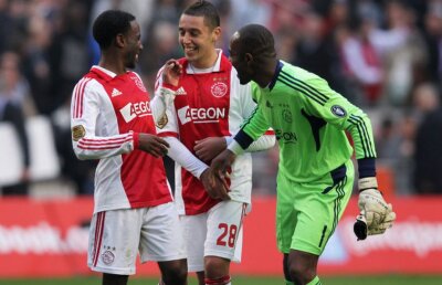 EXCLUSIV Surpriză la antrenamentul lui Dinamo! Un fost jucător de la PSV și Ajax se antrenează cu echipa lui Contra 