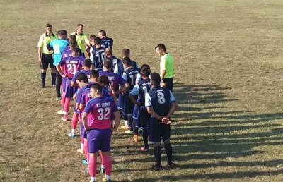 FOTO Atenție, imagini cu puternic impact emoțional! » Un antrenor din L4 Giurgiu a fost umplut de sânge de rudele unui fotbalist