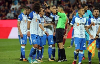 EXCLUSIV Oltenii cer măsuri dure împotriva arbitrului care are rude la CFR Cluj: "E prea de tot să fim luați peste picior"