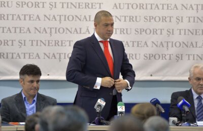 INTERVIU EXCLUSIV Rudel Obreja: ”Au băgat Federația de box în faliment, sifonând bani cu bodyguarzi plătiți cu 2.500 de euro pe lună!”