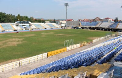 FOTO » Arena "vampirilor albaștri", de pe care granzii din Capitală plecau cu coada între picioare, a devenit un stadion-fantomă