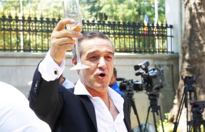 Becali, aproape de încă un transfer » Jucătorul dorit de FCSB este la un pas de echipa lui Dică: "Atâta vrem pe el"