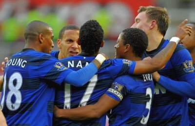 VIDEO De pe gazon în ring » Rio Ferdinand lasă fotbalul pentru lupte! "Rio Grande - Champion"