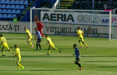 VIDEO + FOTO Etapa marilor ratări în Liga 1 » Țucudean, reluare catastrofală dintr-o poziție excelentă 