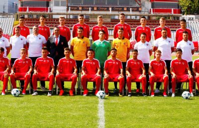 VIDEO+FOTO Dinamo debutează mâine în UEFA Youth League » Tot ce trebuie să știi despre competiție, lotul "câinilor" + mesajul lui Dănciulescu