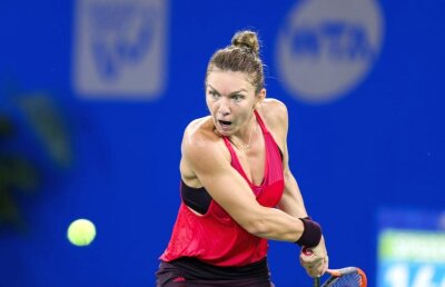 Halep - Kasatkina, moment tensionat în setul doi: "Proasta naibii!"