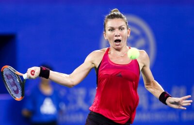 Explicațiile Simonei Halep pentru eliminarea rapidă de la Wuhan: "Muncesc. Aveți răbdare"