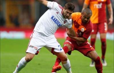 VIDEO Legiunea română de la Karabukspor, eșec dramatic cu Galata » Pasă de gol pentru Torje + Latovlevici a jucat la gazde