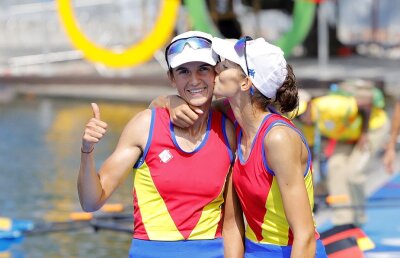 FOTO Cel mai frumos cadou de nuntă pentru una dintre campioanele noastre mondiale la canotaj