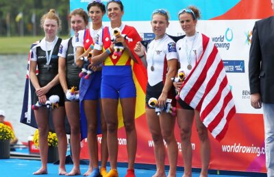 EXCLUSIV Fetele cu ciorapii "tricolori" » Interviu cu cele două campioane mondiale la canotaj: "Ne gândim la Tokyo 2020"