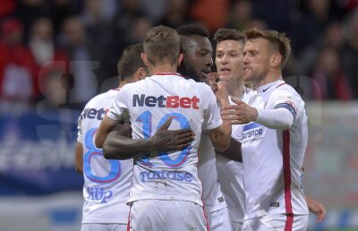 FOTO+VIDEO FCSB, victorie facilă cu Sepsi, 4-0 » Roș-albaștrii au primit două penalty-uri, iar Sepsi a dat un autogol 