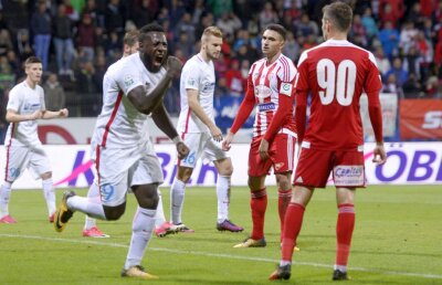 Rezultat mare, joc modest » Fotbaliștii de la FCSB nu au impresionat în victoria cu Sepsi