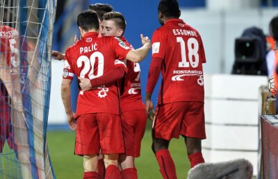 Au venit banii la Dinamo! » "Câinii" au primit o sumă frumoasă în schimbul unui mijlocaș