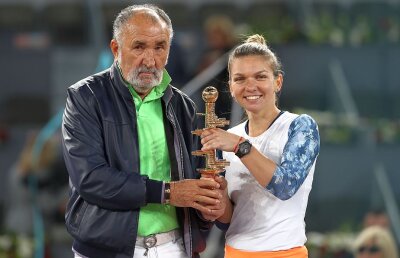HALEP - SHARAPOVA // Ţiriac e ironic: "Domnişoara Halep e extraordinar de darnică. Eu nu sunt pregătit să văd meciuri d-astea"